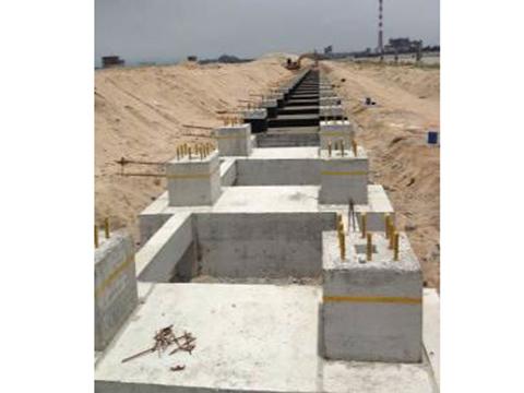 Cimientos del sistema de vallado para arena 